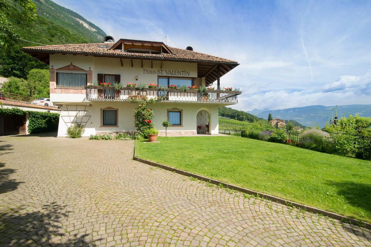 Villa Haus St. Valentin Appiano Sulla Strada Del Vino Exterior foto